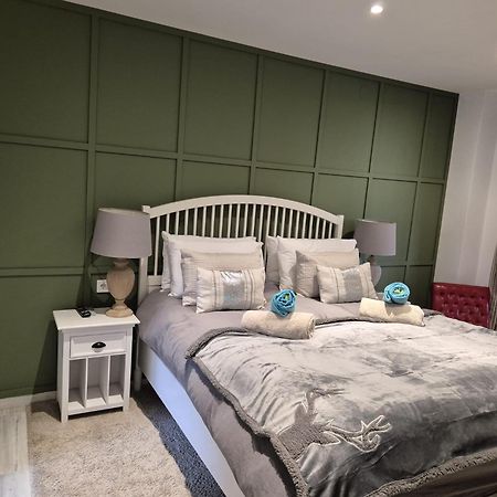 Luxurious Three Bedroom Duplex Apt Close To Beach Fuengirola Eksteriør bilde